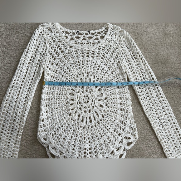 Crochet Top - Shirt - Swimsuit Cover - Picture 5 of 6